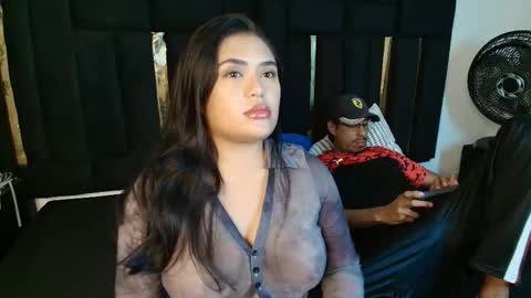 T H A I S  online show from February 17, 9:47 pm