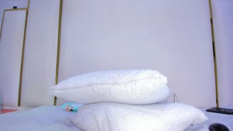 thalia888_ online show from December 18, 9:21 pm