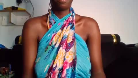 Tessie online show from April 3, 7:10 pm