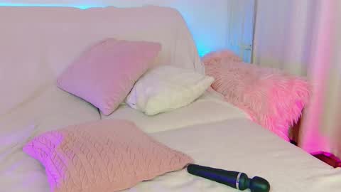 Madina online show from November 12, 5:04 pm