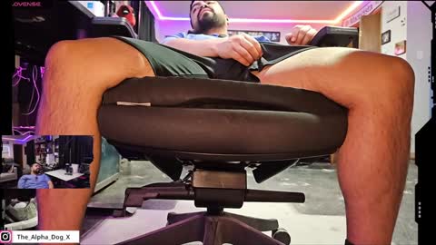 the_alpha_dog_xxx online show from January 23, 12:25 am