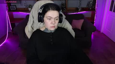 the_ice_owl online show from April 12, 5:06 pm