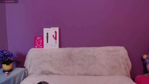 lilith  online show from March 18, 7:03 am