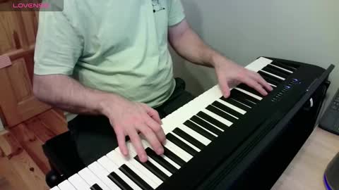 Stephan 34  Cassandra 25 online show from February 20, 2:08 pm