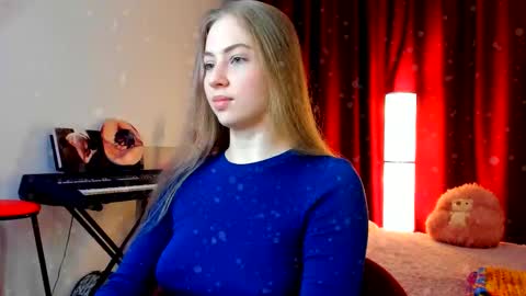 Ally    STREAMING ON TWITCH NOW Check my Twitter for updates online show from December 16, 8:15 pm