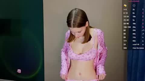 Vicky online show from February 15, 5:22 pm