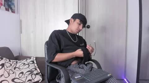 Danny online show from September 28, 5:38 am