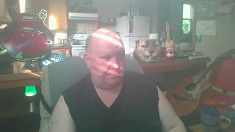 thealiensarecumming online show from June 14, 2:24 am