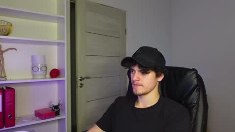 Thebrad H online show from March 6, 6:40 pm