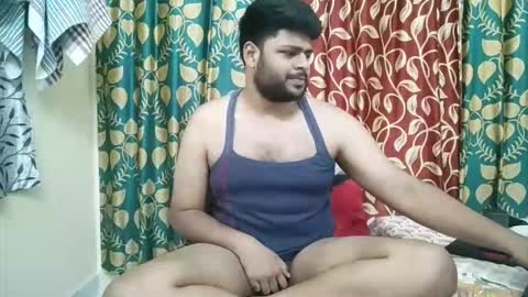 thecuteboyy online show from May 1, 5:12 am