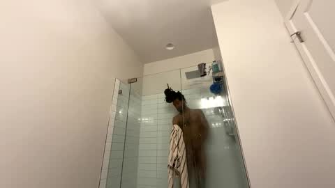 king capo thee online show from December 26, 10:52 pm