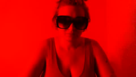 Snapshot of thegoddessfrida chatting on November 1, 4:55 am Goddess Frida online show from November 1, 4:55 am