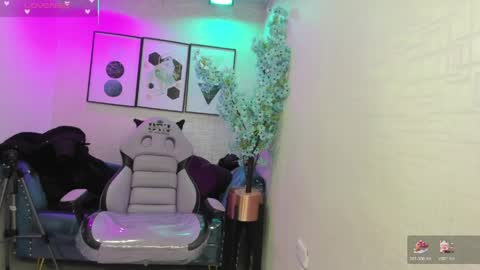 Theia  online show from April 1, 12:39 pm