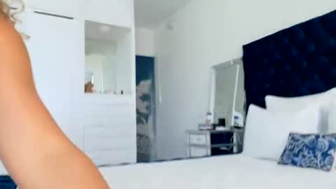 Lily Marie online show from July 13, 9:51 pm