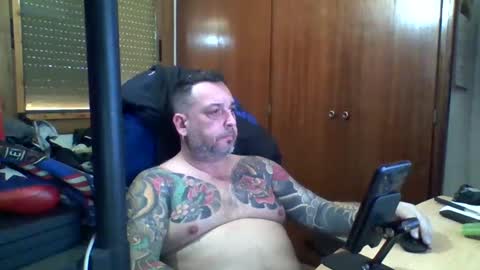 Snapshot of thekier chatting on February 7, 3:30 pm thekier online show from February 7, 3:30 pm
