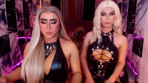 Paula online show from December 5, 5:55 pm