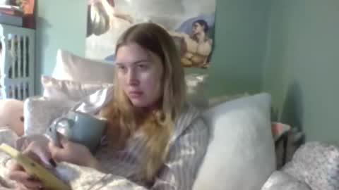 Little Bambii online show from December 22, 4:25 pm