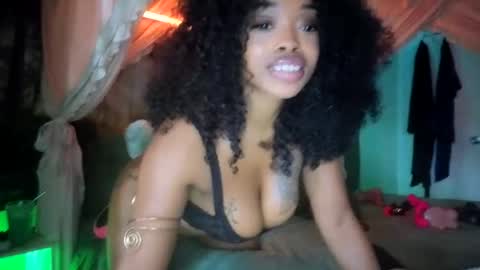 thelovelybrown online show from July 3, 3:50 pm