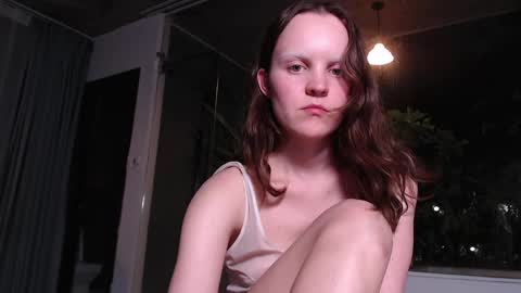 Maddi...   online show from April 28, 12:31 pm