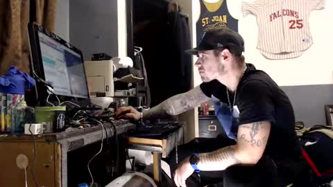 sledge online show from December 17, 2:01 am