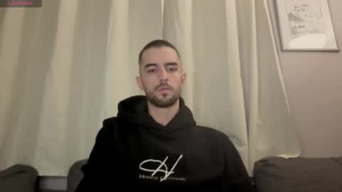 themmistokles online show from November 14, 8:44 pm