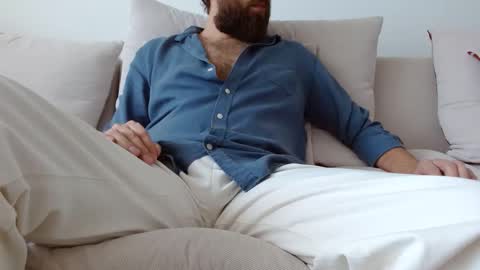 TheMonarchGoat online show from October 15, 8:48 am