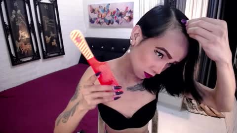 Anne online show from November 19, 9:13 pm