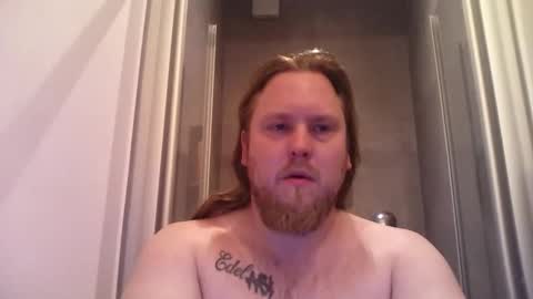 thenewdude1992 online show from April 6, 4:08 pm