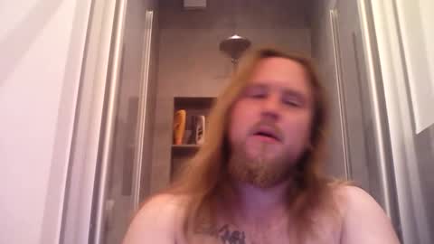 thenewdude1992 online show from October 31, 12:22 am