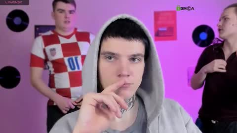 theo_drift online show from February 1, 8:06 pm