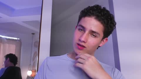  THEO- MATEO  online show from January 22, 7:56 pm