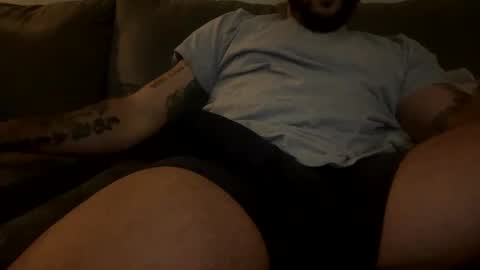 Snapshot of thepipe_layer chatting on December 16, 4:02 am ThePipe online show from December 16, 4:02 am