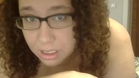 Amelia online show from October 25, 5:24 pm