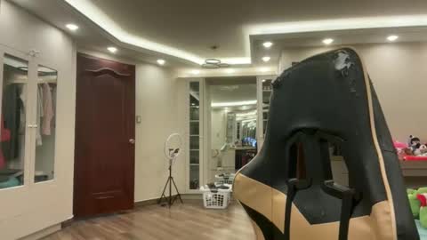 therealcamilabaddie online show from November 18, 11:15 pm