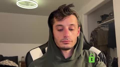 therealdylansdick online show from December 19, 6:42 am