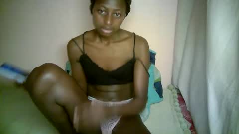 Snapshot of therry_heart chatting on September 26, 3:03 am hearty online show from September 26, 3:03 am