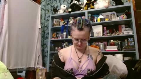 Siren of the Fae online show from December 20, 3:35 am