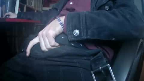 thesixpack_ online show from February 21, 8:12 pm