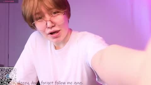 Lucia online show from April 10, 12:32 pm