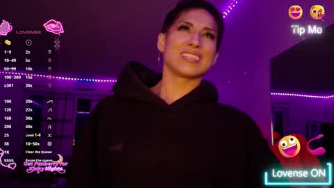 thetrinityyyy online show from December 18, 6:52 am