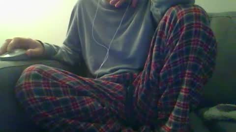 Scarf guy online show from January 31, 7:22 pm