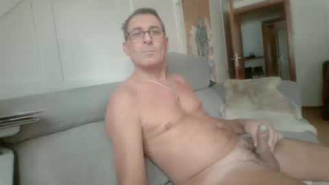 thhe13 online show from January 10, 11:54 am