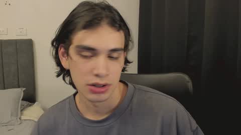 thiaan__ online show from December 25, 1:10 am