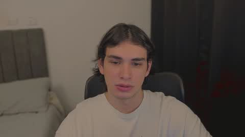 thiaan__ online show from January 17, 2:50 am