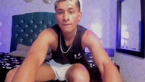 Snapshot of thiago_carlo chatting on October 6, 1:07 pm thiago online show from October 6, 1:07 pm