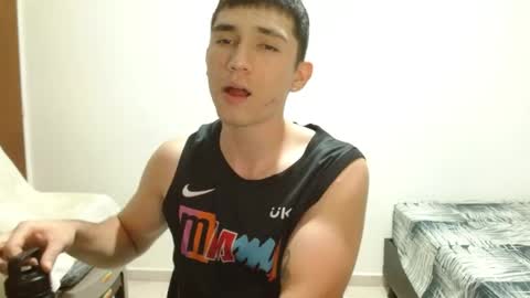 thiago_deseo69 online show from June 4, 1:33 am