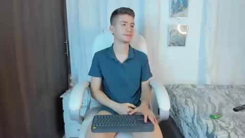 Snapshot of thiago_james69 chatting on September 23, 1:21 am Manuel online show from September 23, 1:21 am