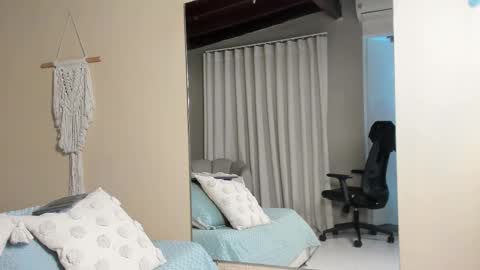 THIAGO online show from February 5, 3:48 pm