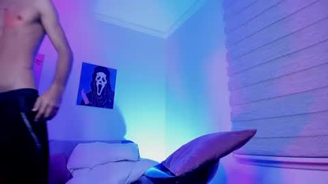 ThiagoFerreti online show from July 28, 3:37 am