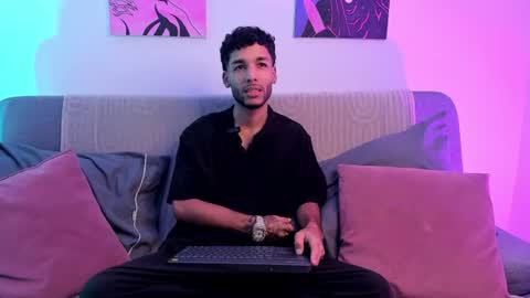 ThiagoFerreti online show from July 9, 3:32 am